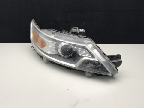 Ford xenon head light 