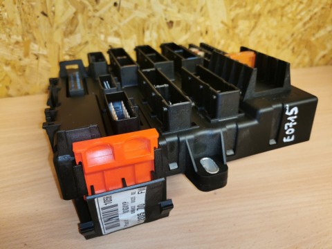 OPEL VECTRA C FUSE BOX 13205780 FW