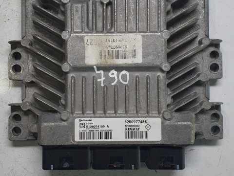 S126074109A 8200977486 RENAULT ECU