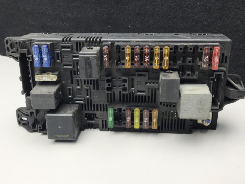 Mercedes Benz fuse box module A2115454201