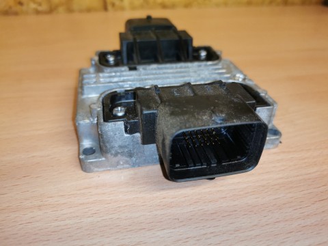 OPEL GEARBOX CONTROL MODULE 55 555 996