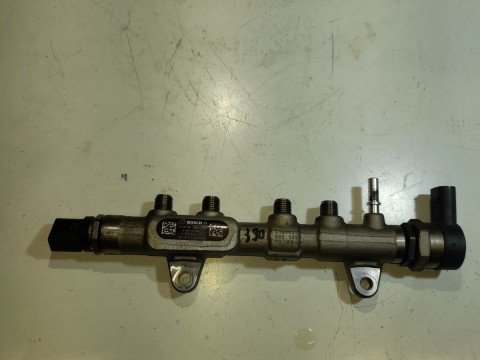 BMW 1 F20 Series Fuel Injector Rail 0445213026 