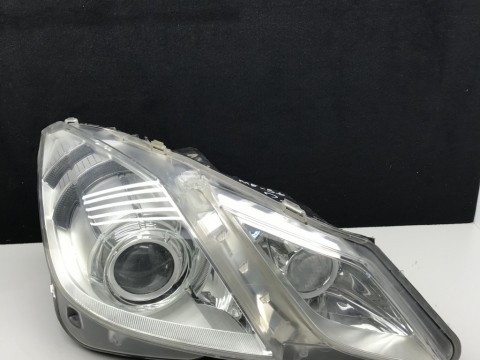 Mercedes E class coupe headlight A2078204461