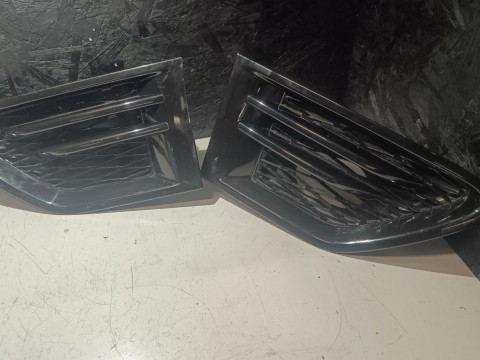  RANGE ROVER SPORT - BOTH FENDER AIR VENT GRILLES 2PIECES