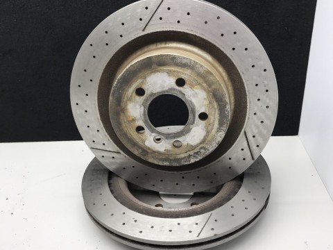 MERCEDES-BENZ AMG rear brake discs A1664230512