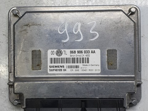 06B906033AA 5WP4010904 VW PASSAT ECU