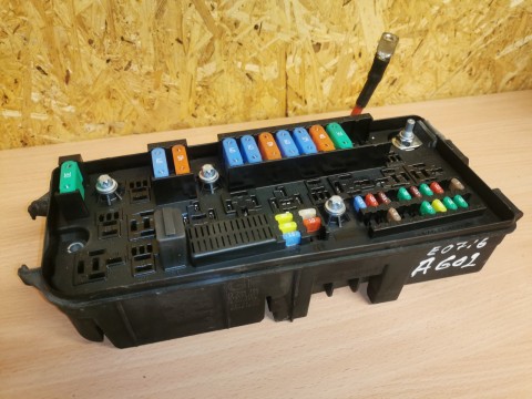 OPEL VECTRA C FUSE BOX 13205795 GF