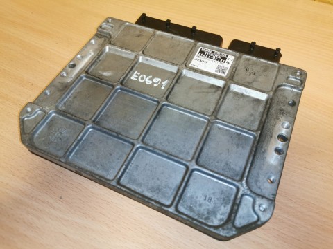 TOYOTA VERSO 2.2 ECU 89661-0F131