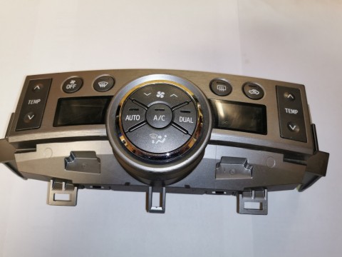 TOYOTA VERSO CLIMATE CONTROL UNIT 55900-0F080-B