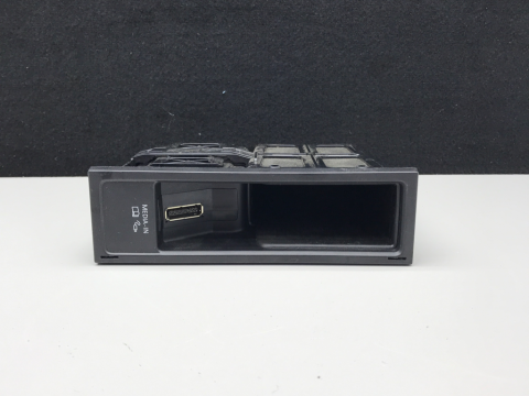 VW multimedia interface box 5N0035341F